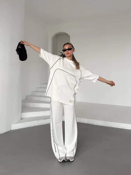 Ensemble 2 pièces de sweat-shirt à capuche et pantalon