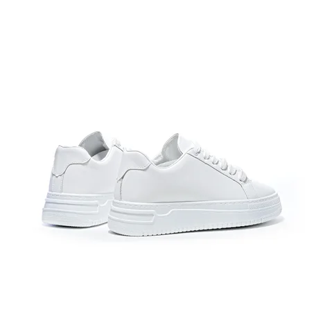 كوتشي فلات بيزك حريمي