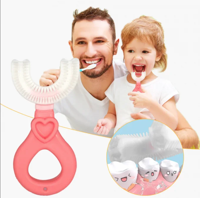 فرشاة اسنان للاطفال على شكل حرف U