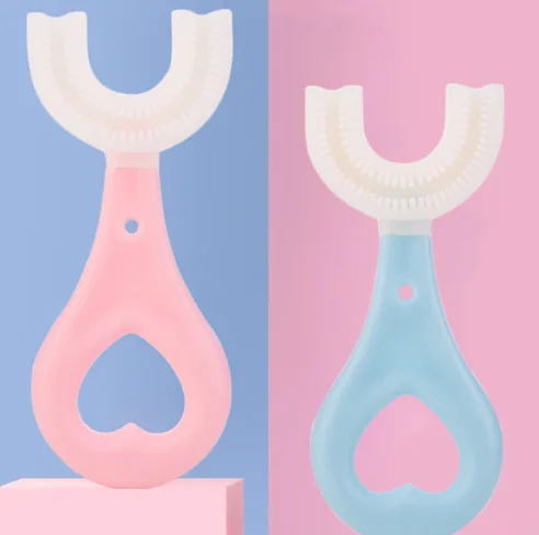 فرشاة اسنان للاطفال على شكل حرف U