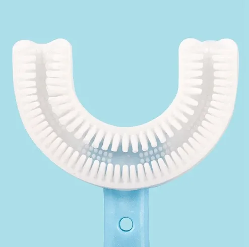 فرشاة اسنان للاطفال على شكل حرف U