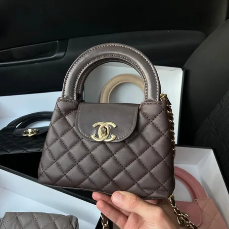 KELLY CHANEL