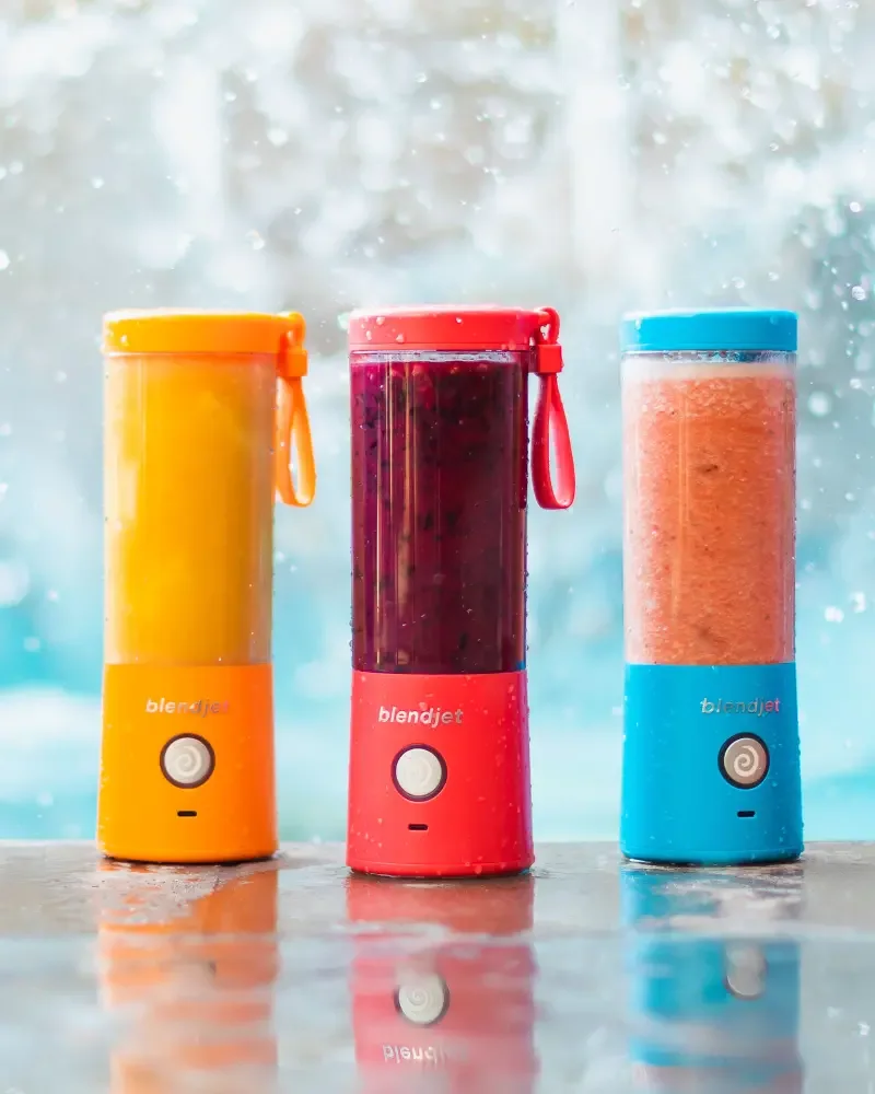 خلط و طحن في كل مكان مع هدا الخلاط الكهربائي المحمول ماركة عالمية