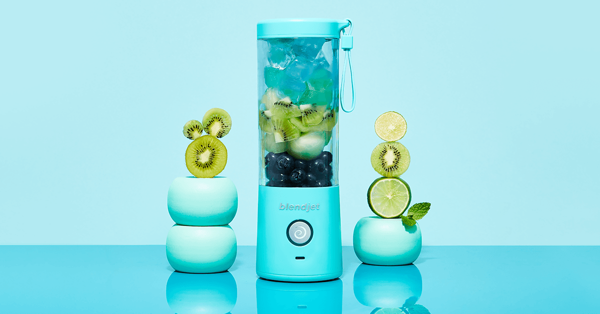 خلط و طحن في كل مكان مع هدا الخلاط الكهربائي المحمول ماركة عالمية