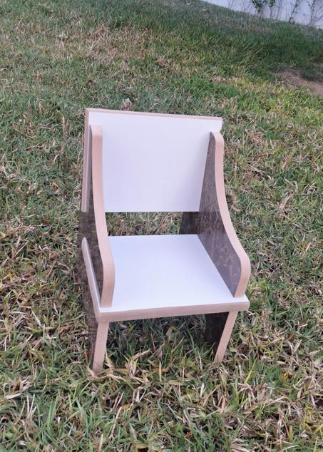 Chaise enfants en bois