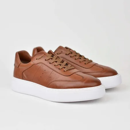 Sneakers en cuir Très Confortable