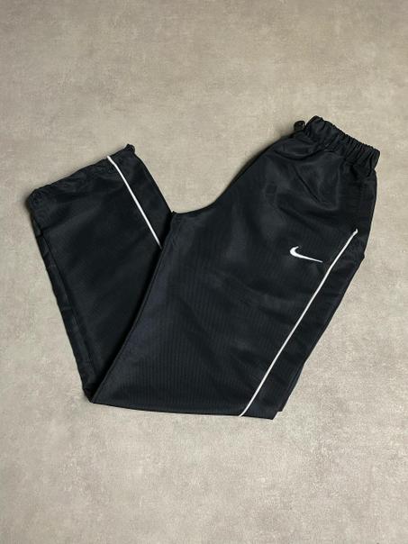 Trackpants