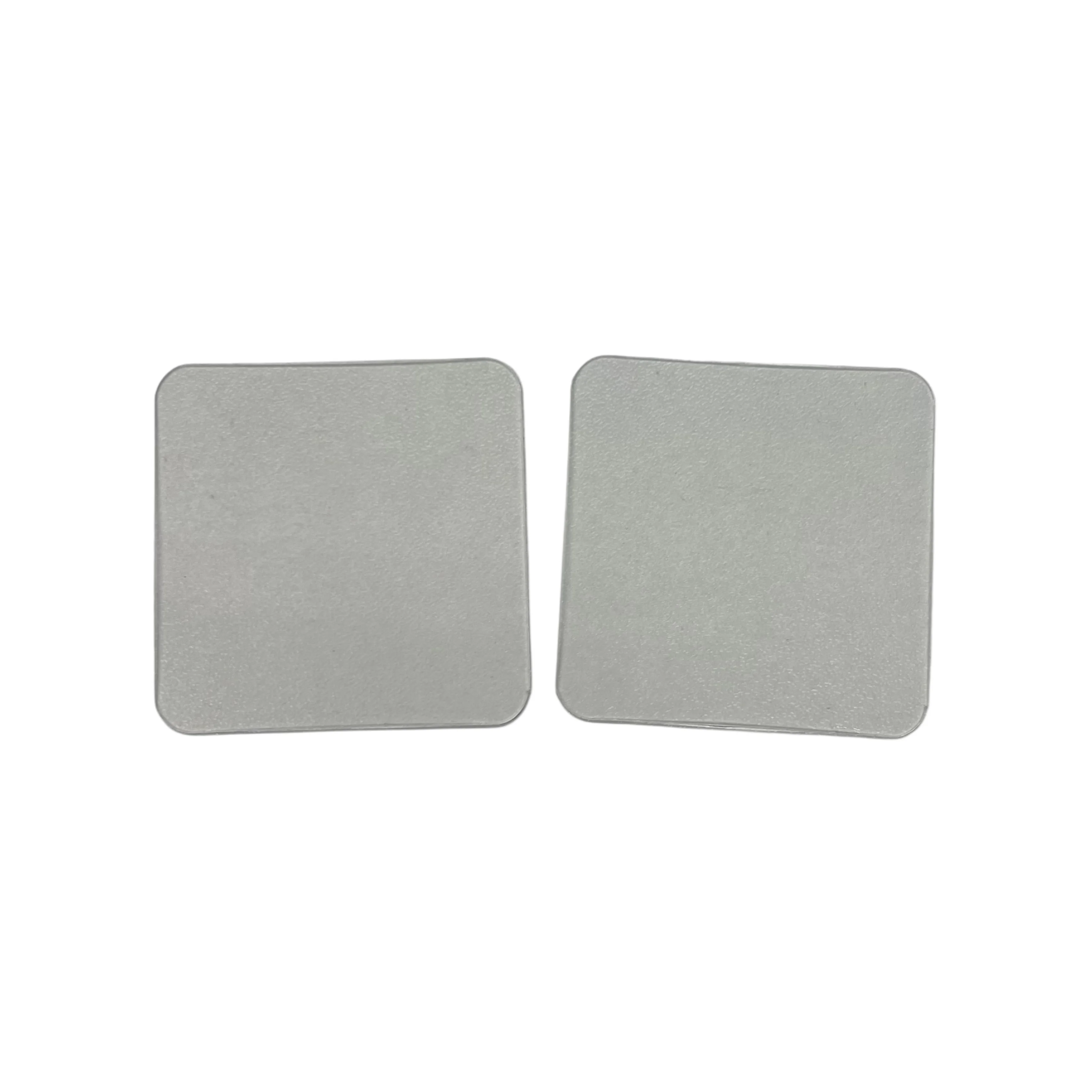 طقم علب توابل مغناطيسية جدارية – شفاف، نظام ضغط علوي 0.5 جرام، تركيب بدون حفر