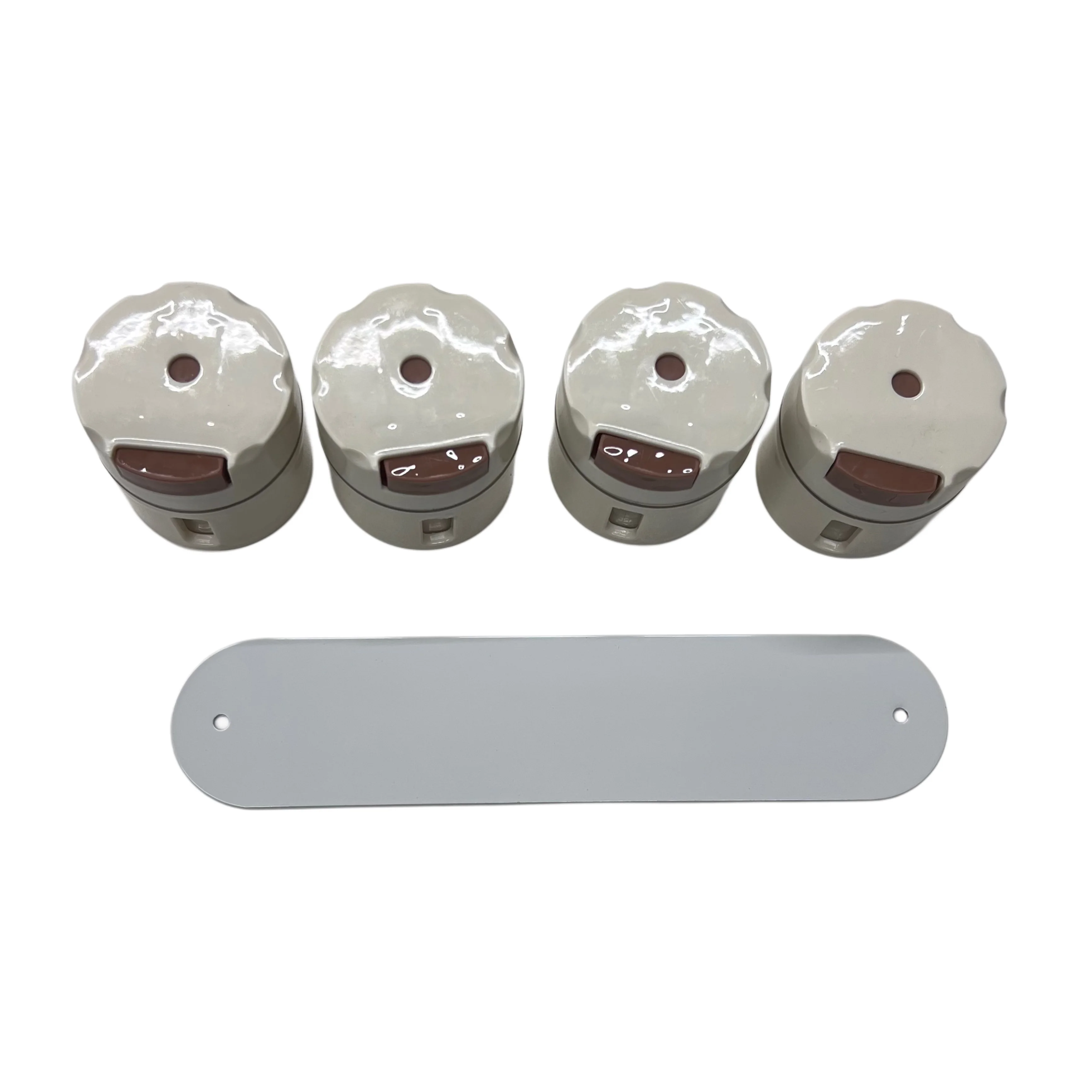 طقم علب توابل مغناطيسية جدارية – شفاف، نظام ضغط علوي 0.5 جرام، تركيب بدون حفر