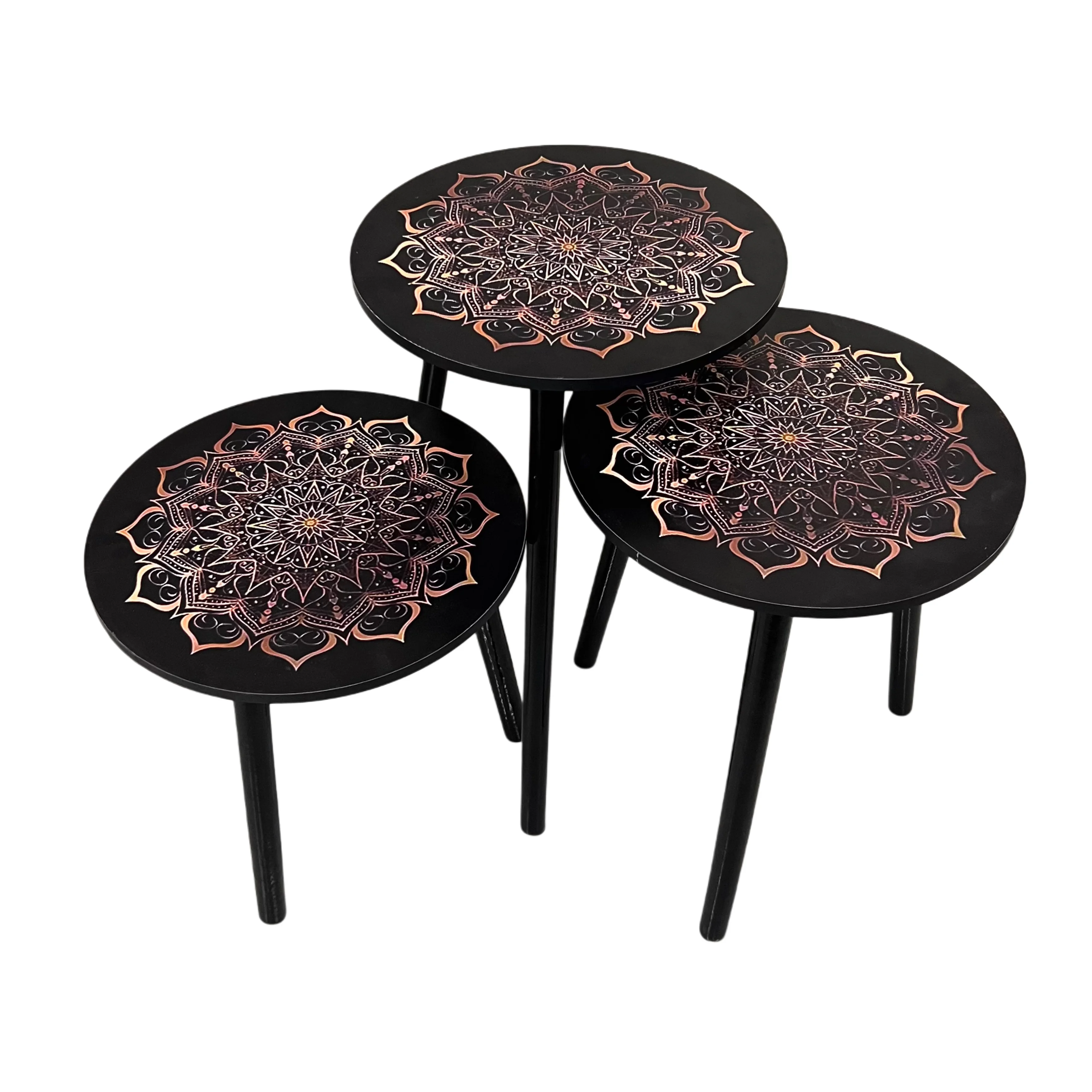 طقم طاولات متداخلة 3 قطع بنقشة الماندالا – أسود مع لمسات نحاسية وبرونزية، أبعاد 40 سم