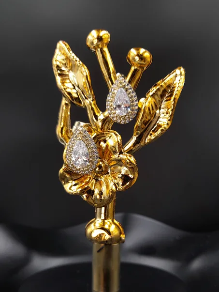 Boucles d'oreilles modèle blanc