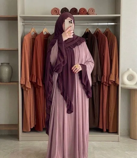 عباية عريضة بقصة فراشة وتفاصيل كلاص+ طرحة بفرافر +  فولار