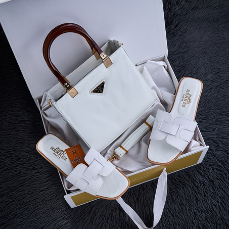 باك نسائي مكون من 2 قطع بستايل راقي