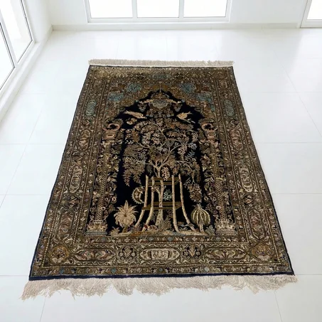 Tapis Ghom d'Iran en Soie – Motif "Arbre de Vie" (180 × 115 cm)