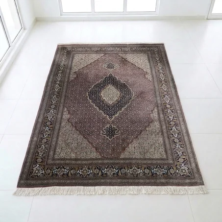 Tapis Täbriz d'Iran – Fine Qualité (230 × 150 cm)