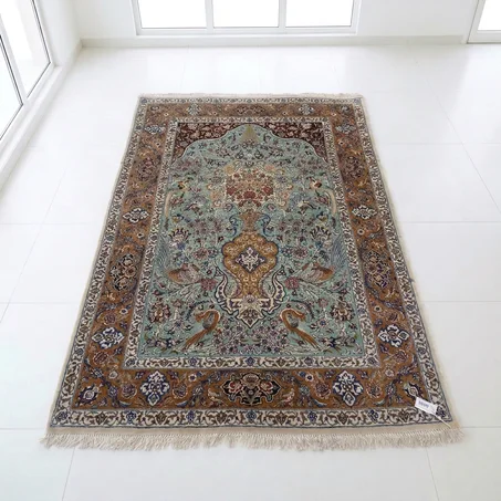 Tapis Isfahan d'Iran en Laine et Soie – Motif "Arbre de Vie" (180 × 120 cm)