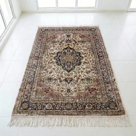 Tapis Ghom de Chine – 100% Soie Naturelle (190 × 110 cm)