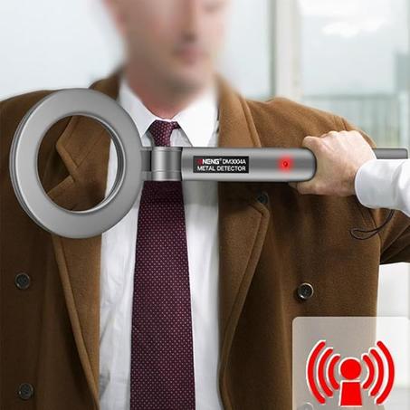 جهاز الكشف عن المعادن