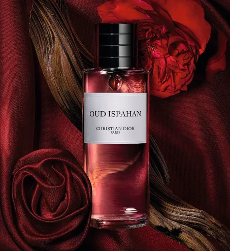 Oud Ispahan – عطر العود الفاخر من ديور 👑