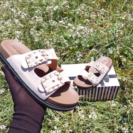 sandale tres élégants