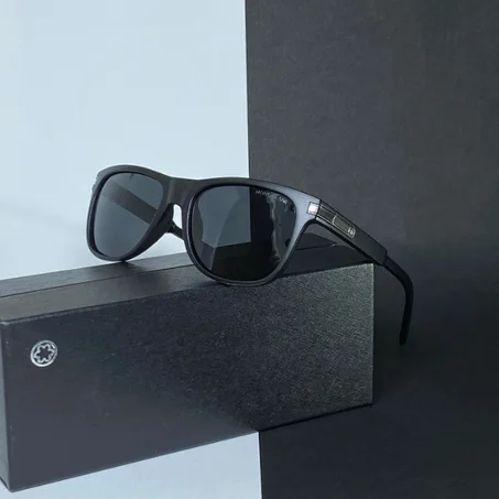 لوقاية من اشعة الشمس  نقدم لكم نظارات طبية (MONT BLANC )بجودة عالية و انيقة