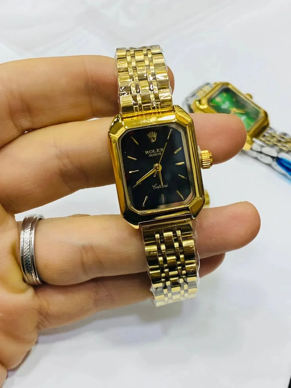 ROLEX cellini MONTRE (carré)