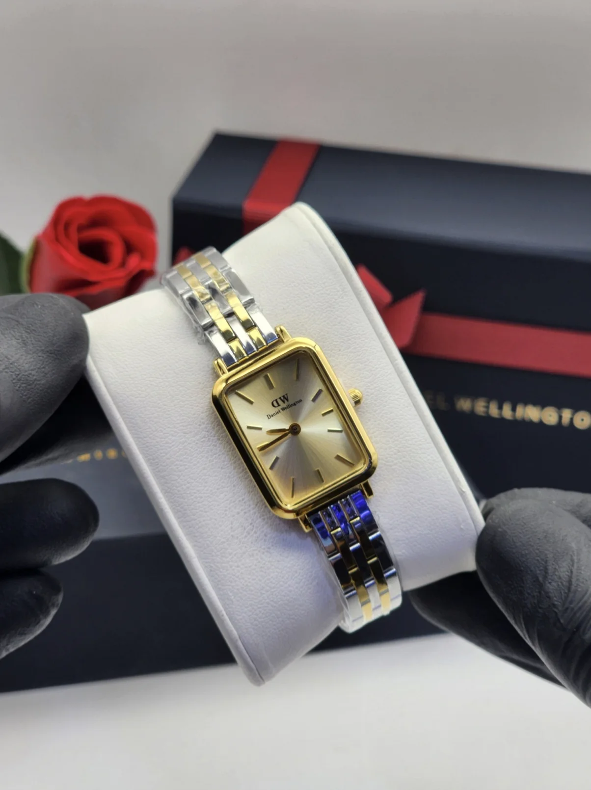 Daniel Wellington (carré)