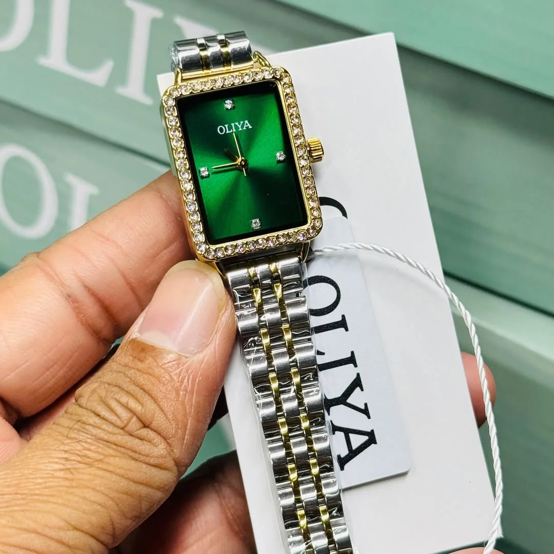 OLIYA MONTRE (carré)