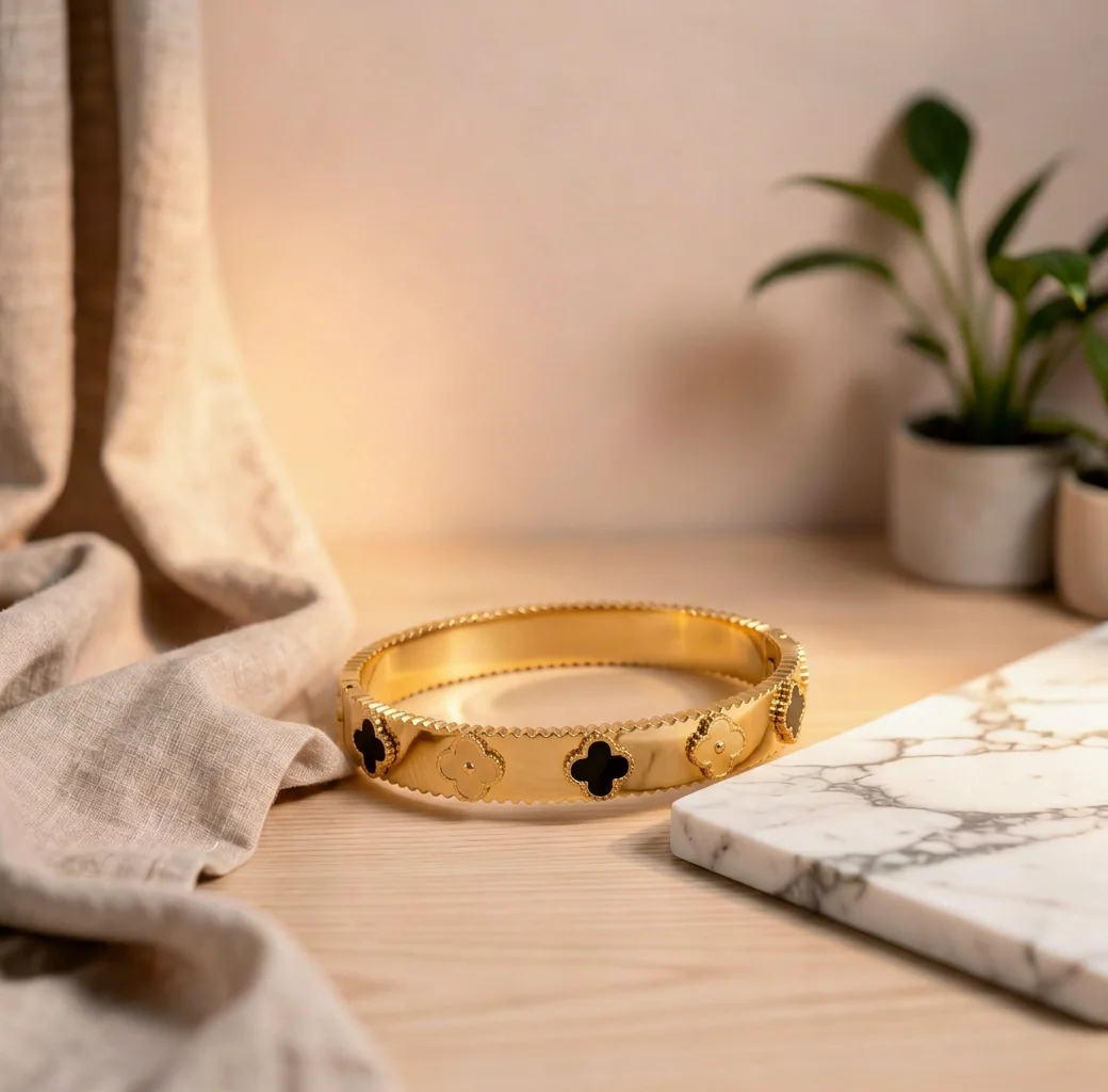 VAN CLEEF BRACELET 004