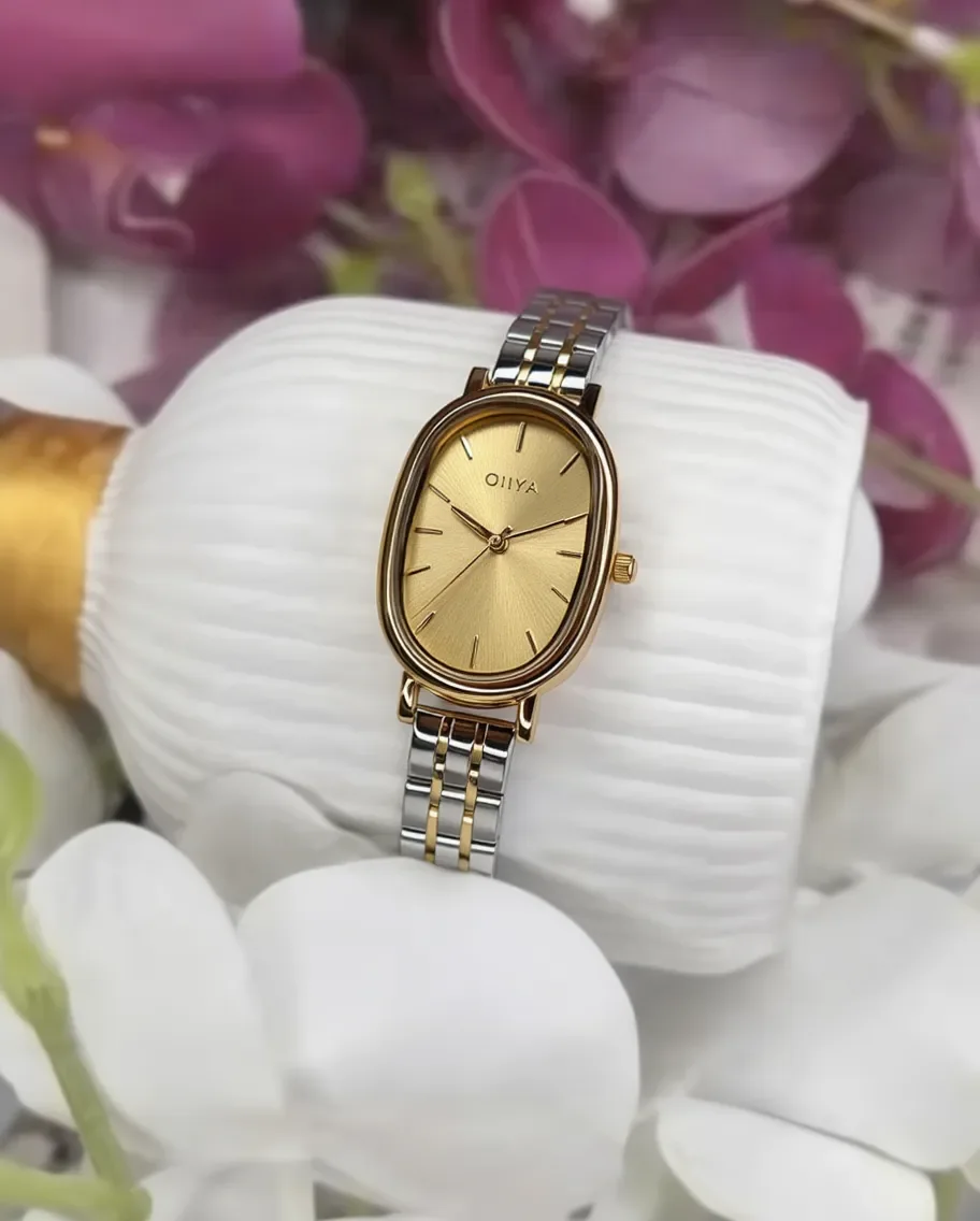 OLIYA MONTRE (ovale)