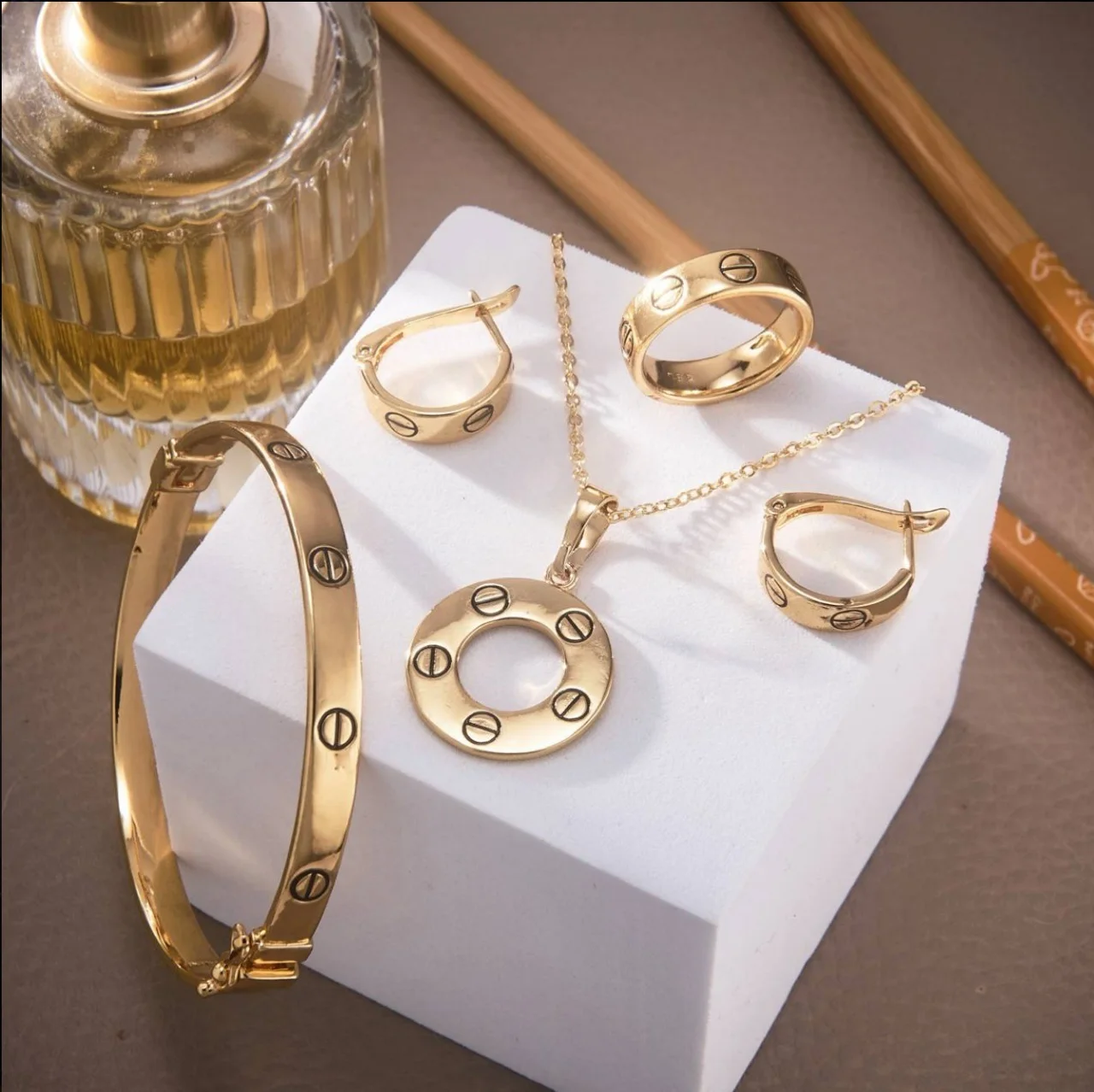 Pack Cartier — La Parure Royale 4-en-1 ✨