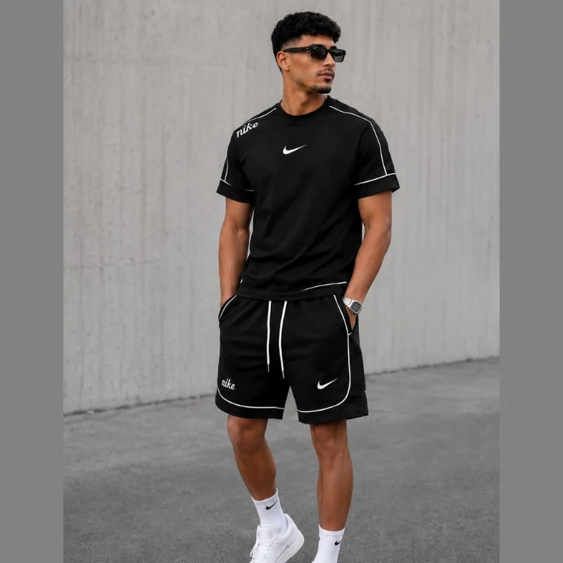 طقم Nike رجالي رياضي Dri-FIT - ينشف العرق بسرعة