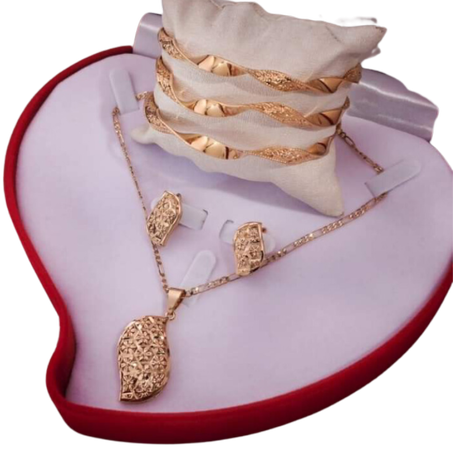 مجموعة مجوهرات الأناقة الذهبية 3 قطع عالية الجودة مطلية بالذهب