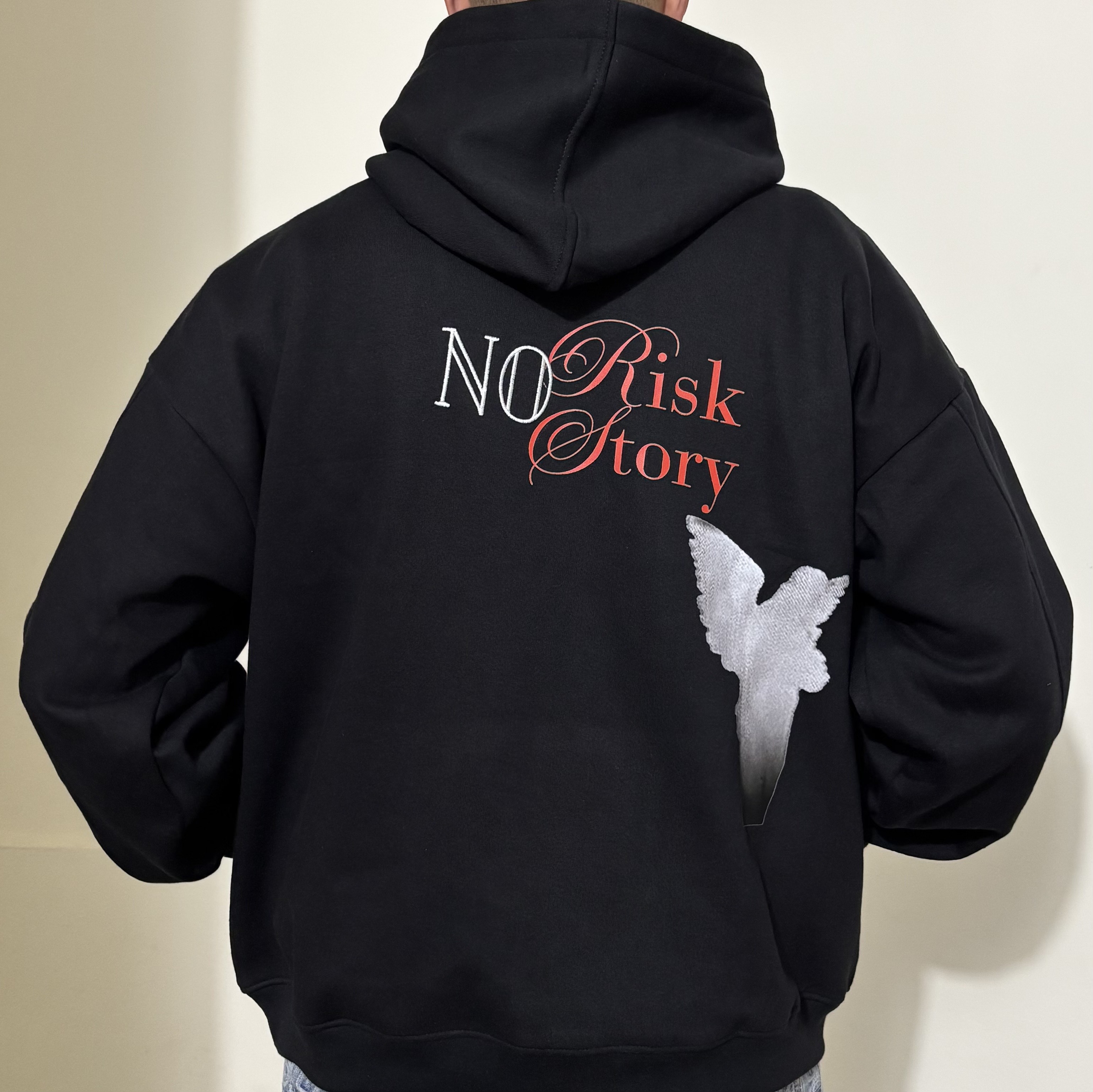 NO RISK NO STORY HOODIE - BLACK