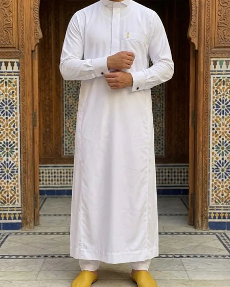 فوقية رجالية بيضاء ملكية