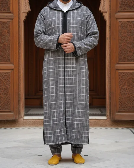 جلابة رجالية بنقشة مربعات عصرية