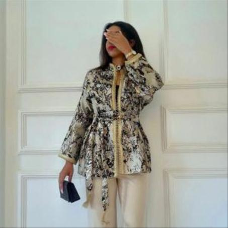 ملابس نسائية