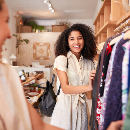 ملابس نسائية