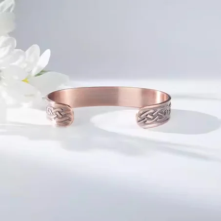 سوار نحاسي للرجال والنساء مغناطيسي