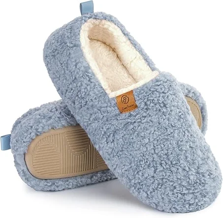 ايفرفومز شبشب كامل ناعم ومجعد للنساء / EverFoams Women's Soft and Fluffy Full Slippers