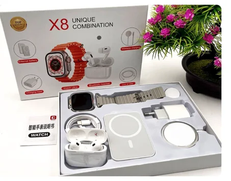 X8 Ultra Smart Watch Combo 8 en 1 – Montre Connectée + Écouteurs Bluetooth + Power Bank + Charge Sans Fil