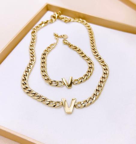 طقم سنسلة مع سوار 😍