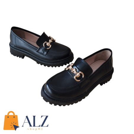 حذاء نسائي انيق لكي سيدتي