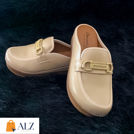 صابو نسائي بأناقة البيج الجمال والراحة في تصميم واحد