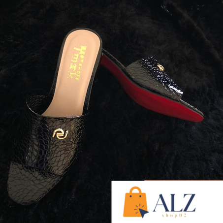 صندلة نسائية نصف  كعب