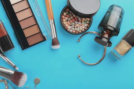 الموضة والعناية بالجمال