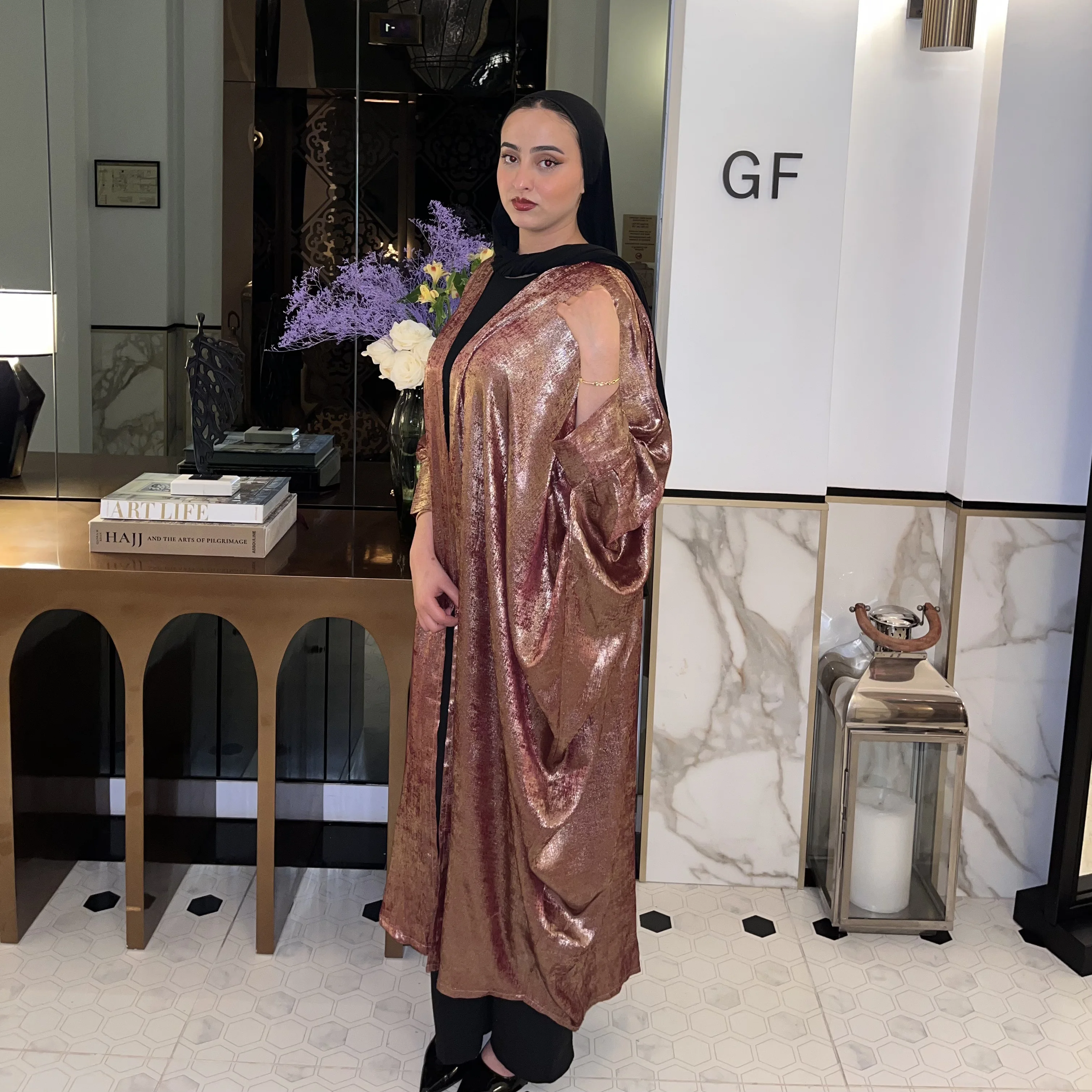 Shimmery abaya