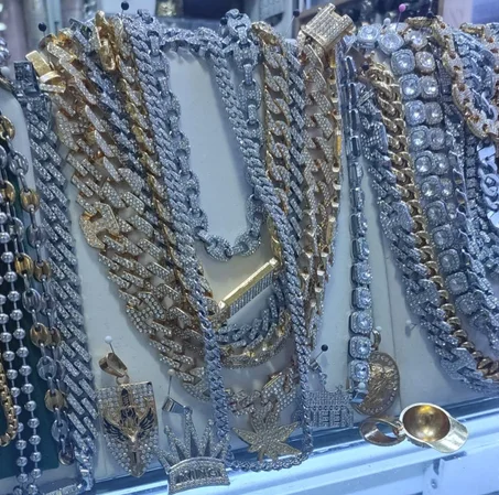 bling-bling accessory