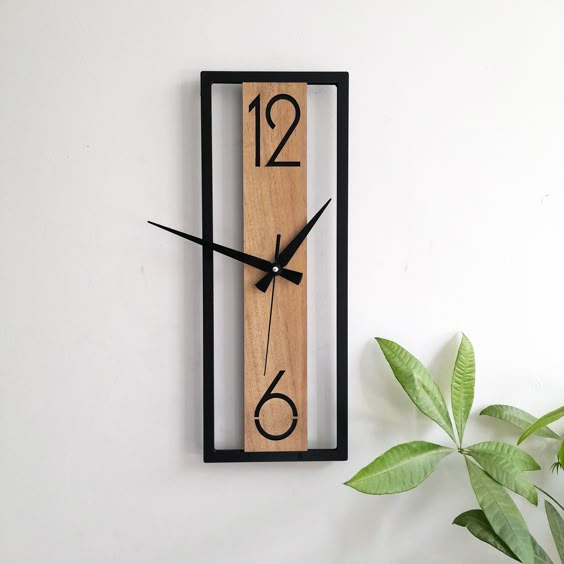 Horloge murale en bois moderne et minimaliste