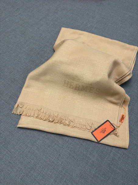 chales HERMES femmes